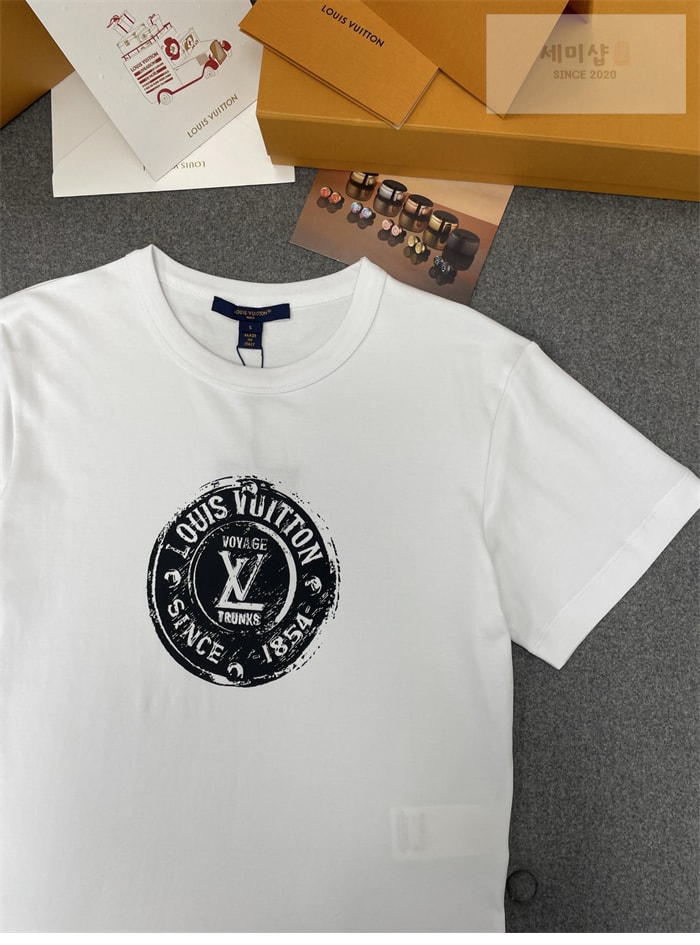 Louis Vuitton 루이비통 LV 스템프 코튼 반팔 티셔츠 의류 19번 이미지