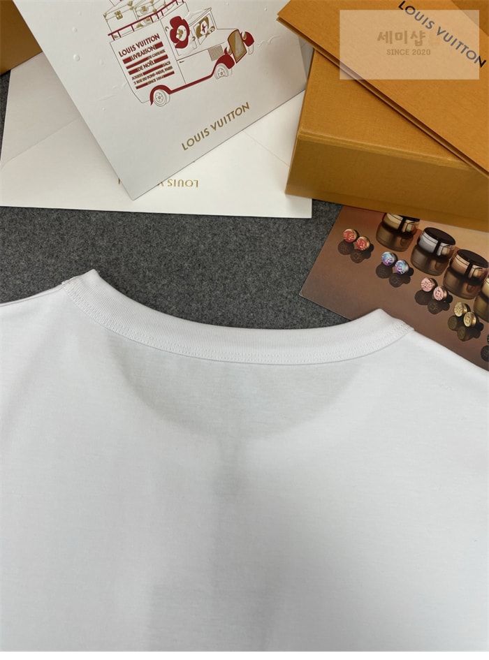 Louis Vuitton 루이비통 LV 스템프 코튼 반팔 티셔츠 의류 18번 이미지