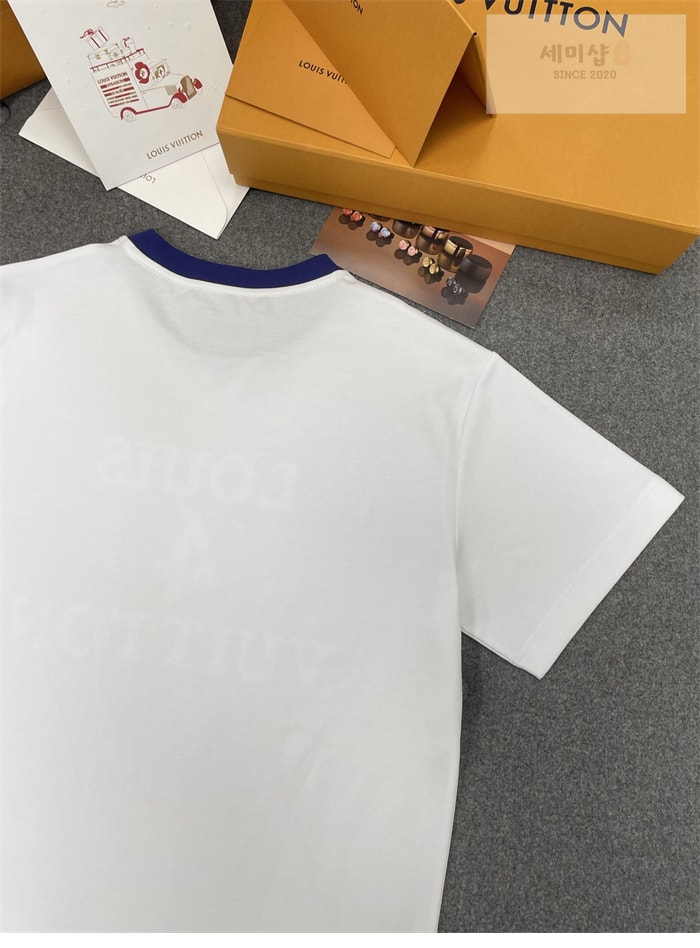 Louis Vuitton 루이비통 Louis 4 Vuitton 크루넥 체인 반팔 티셔츠 의류 10번 이미지