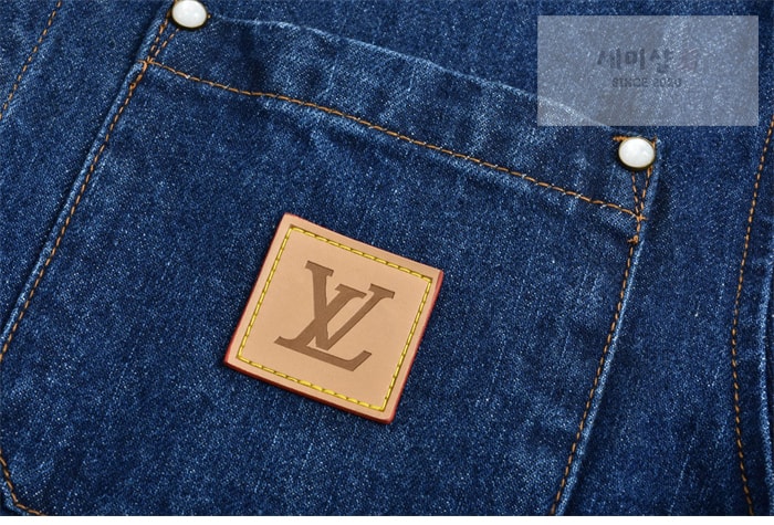 Louis Vuitton 루이비통 VVN 라벨 데님 블렌드 쇼트 슬리브드 셔츠 의류 5번 이미지