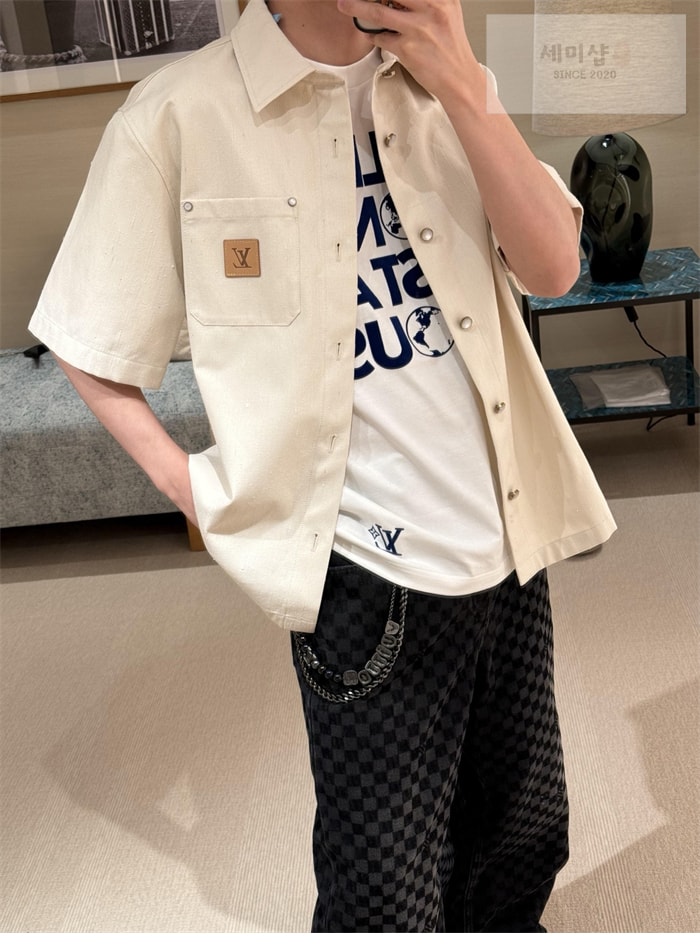 Louis Vuitton 루이비통 VVN 라벨 실크 블렌드 쇼트 슬리브드 셔츠 의류 4번 이미지