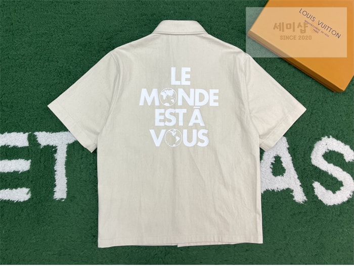 Louis Vuitton 루이비통 VVN 라벨 실크 블렌드 쇼트 슬리브드 셔츠 의류 6번 이미지