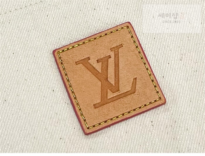 Louis Vuitton 루이비통 VVN 라벨 실크 블렌드 쇼트 슬리브드 셔츠 의류 8번 이미지