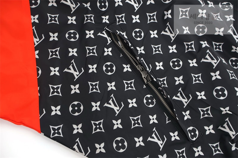 Louis Vuitton 루이비통 x 니고 모노그램 프린티드 나일론 트랙수트 탑 의류 8번 이미지