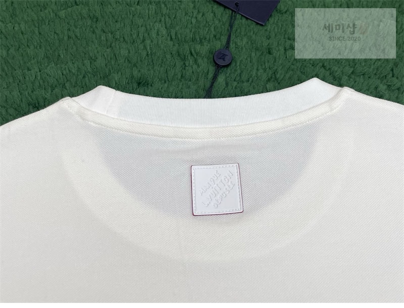 Louis Vuitton 루이비통 x 니고 벚나무 LV 블라썸 엠브로이더드 티셔츠 의류 10번 이미지