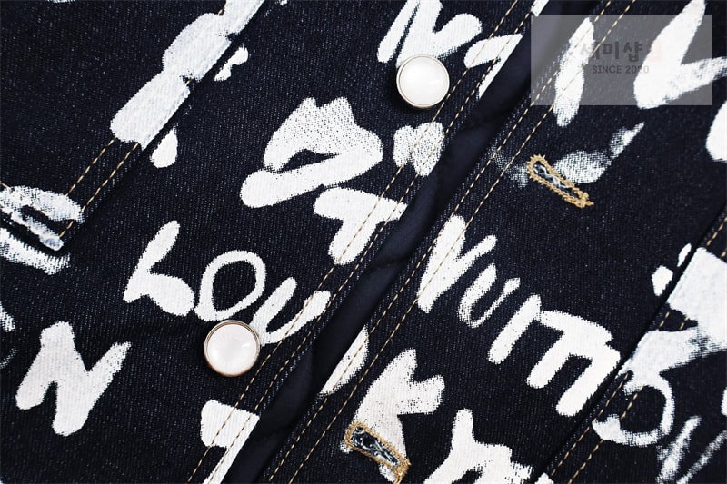 Louis Vuitton 루이비통 x 니고 LV 스크리블 데님 카라리스 자켓 의류 9번 이미지