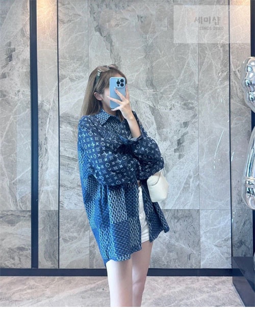 Louis Vuitton 루이비통 x 니고 MNGM 자이언트 모노그램 셔츠 의류 3번 이미지