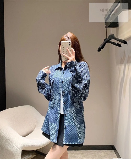 Louis Vuitton 루이비통 x 니고 MNGM 자이언트 모노그램 셔츠 의류 4번 이미지