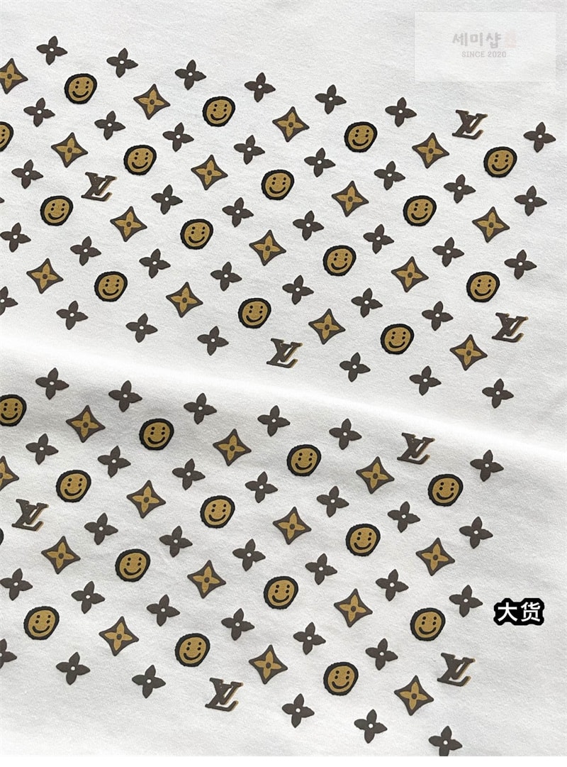 Louis Vuitton 루이비통 x CPFM 모노그램 스마일 반팔 티셔츠 의류 8번 이미지