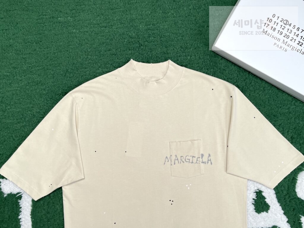 Maison Margiela 마르지엘라 24SS 페인팅 로고 반팔 티셔츠 베이지 의류 7번 이미지