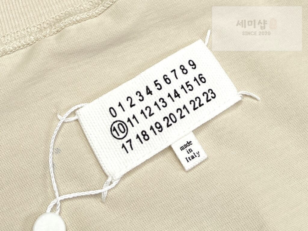 Maison Margiela 마르지엘라 24SS 페인팅 로고 반팔 티셔츠 베이지 의류 10번 이미지