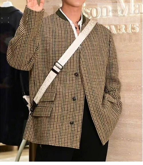 Maison Margiela 메종마르지엘라 체크 울 브이넥 히든 자켓 의류 9번 이미지