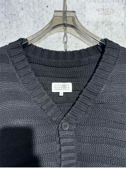Maison Margiela 메종마르지엘라 24ss 스웨터 가디건 의류 6번 이미지