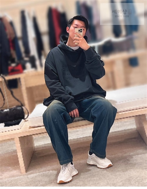 Maison Margiela 메종마르지엘라 MM6 넘버스 로고 후디 의류 17번 이미지