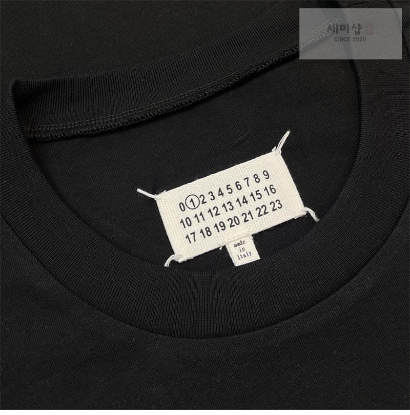Maison Margiela 메종마르지엘라 MM6 시그니처 520 넘버 반팔 티셔츠 레플리카 7번 이미지 - 의류 | 세미샵 레플리카 사이트