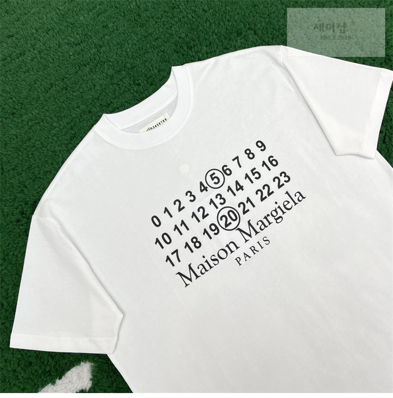 Maison Margiela 메종마르지엘라 MM6 시그니처 520 넘버 반팔 티셔츠 레플리카 14번 이미지 - 의류 | 세미샵 레플리카 사이트