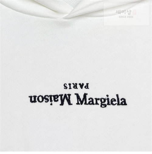Maison Margiela 메종마르지엘라 MM6 업사이드 다운 자수 로고 후디 2컬러 레플리카 12번 이미지 - 의류 | 세미샵 레플리카 사이트