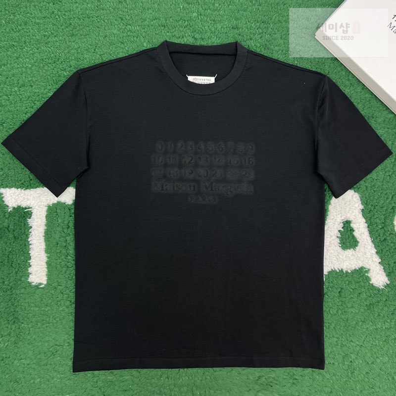 Maison Margiela 메종마르지엘라 MM6 Logo 자수 반팔 티셔츠 의류 1번 이미지