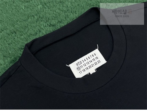 Maison Margiela 메종마르지엘라 MM6 Logo 자수 반팔 티셔츠 의류 7번 이미지
