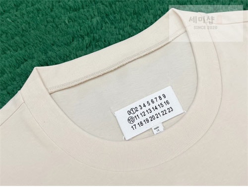 Maison Margiela 메종마르지엘라 MM6 Logo 자수 반팔 티셔츠 의류 14번 이미지