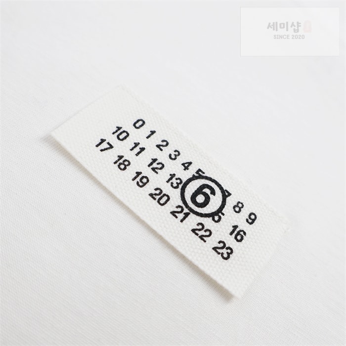 Maison Margiela 메종 마르지엘라 누메릭 시그니처 티셔츠 의류 5번 이미지