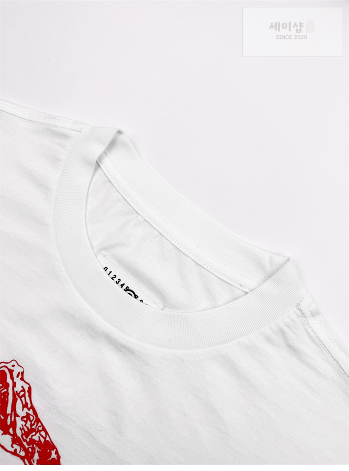 Maison Margiela 메종 마르지엘라 이어 오브 더 스네이크 반팔 티셔츠 의류 5번 이미지