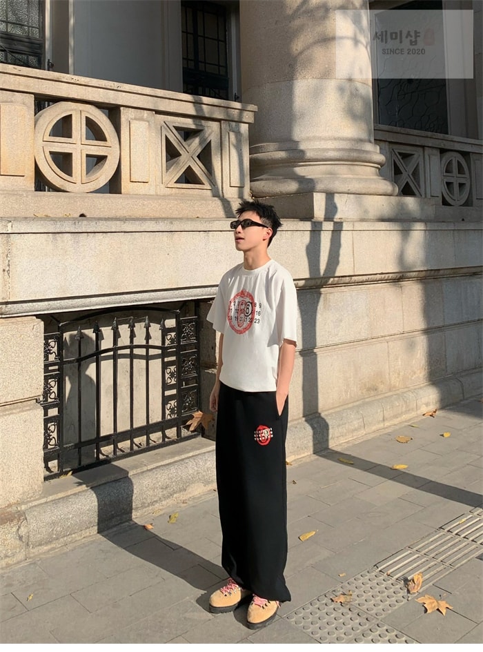 Maison Margiela 메종 마르지엘라 이어 오브 더 스네이크 스웨트팬츠 레플리카 4번 이미지 - 의류 | 세미샵 레플리카 사이트