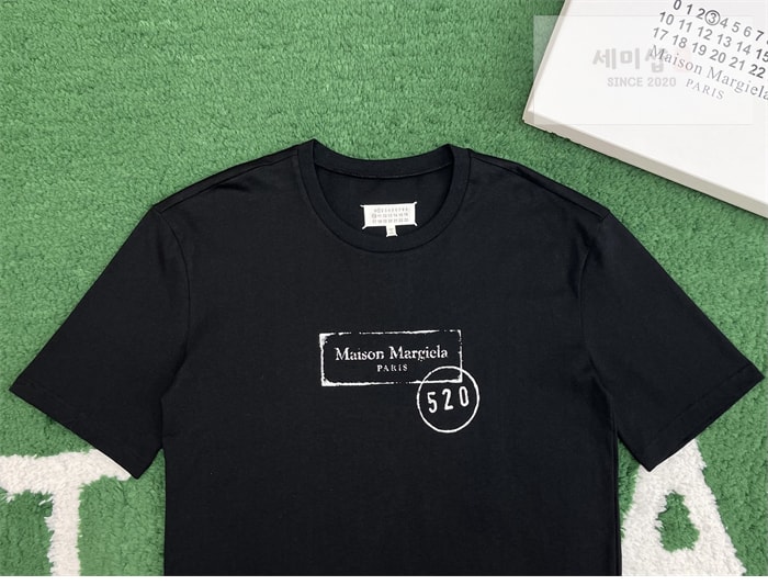 Maison Margiela 메종 마르지엘라 520 로고 반팔 티셔츠 레플리카 3번 이미지 - 의류 | 세미샵 레플리카 사이트