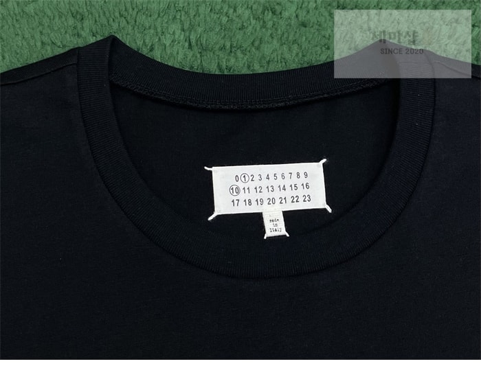 Maison Margiela 메종 마르지엘라 520 로고 반팔 티셔츠 레플리카 4번 이미지 - 의류 | 세미샵 레플리카 사이트