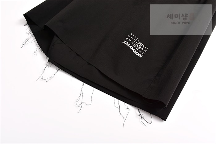 Maison Margiela 메종 마르지엘라 x 살로몬 버뮤다 숏 팬츠 레플리카 10번 이미지 - 의류 | 세미샵 레플리카 사이트
