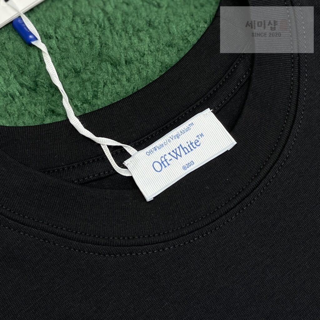 Maison Margiela 오프화이트 로직 프린트 코튼 티셔츠 “2COLOR” BLACK 의류 6번 이미지