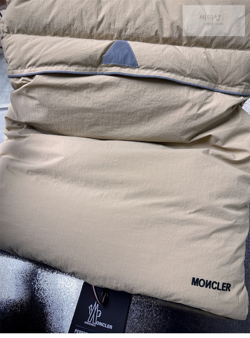 Moncler 몽클레어 그레노블 Arolla 아룰라 테크 다운 패딩 베스트 블랙 의류 17번 이미지