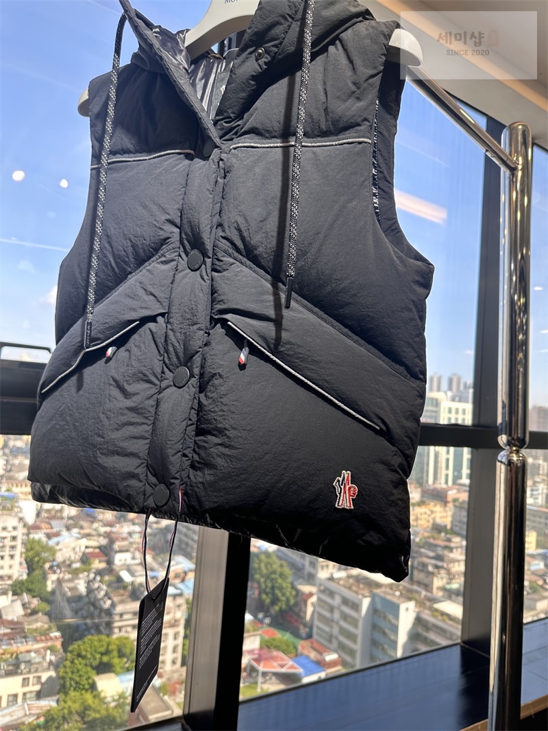 Moncler 몽클레어 그레노블 Arolla 알로아 다운 베스트 블랙 의류 22번 이미지