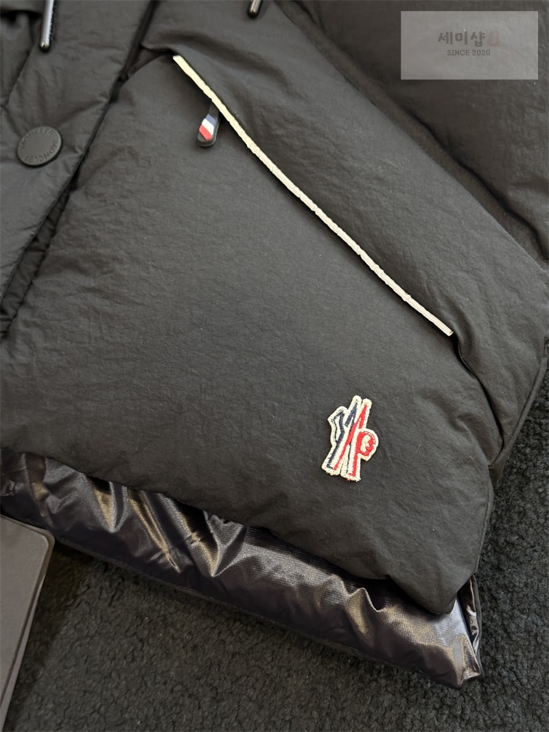 Moncler 몽클레어 그레노블 Arolla 알로아 다운 베스트 블랙 의류 19번 이미지