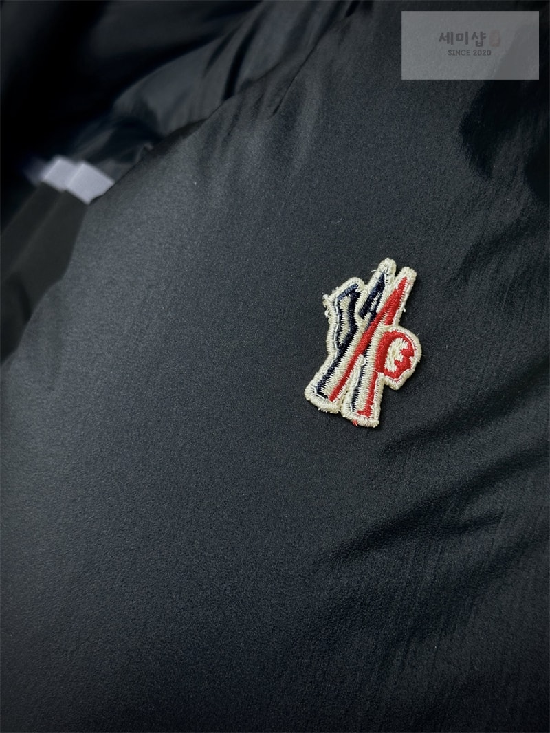 Moncler 몽클레어 그레노블 Mandres 만드레스 다운 후드 패딩 자켓 의류 10번 이미지
