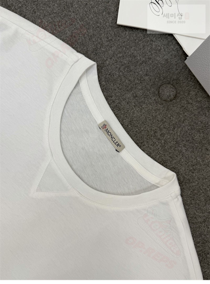 Moncler 몽클레어 더블 로고 패치 티셔츠 블랙 의류 33번 이미지