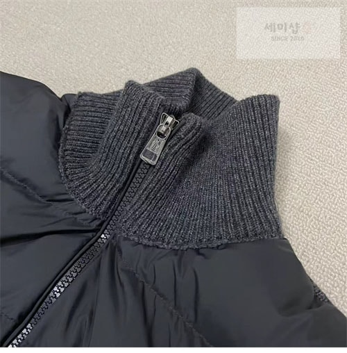 Moncler 몽클레어 디몬트 니트 패널 패딩 자켓 레플리카 17번 이미지 - 의류 | 세미샵 레플리카 사이트