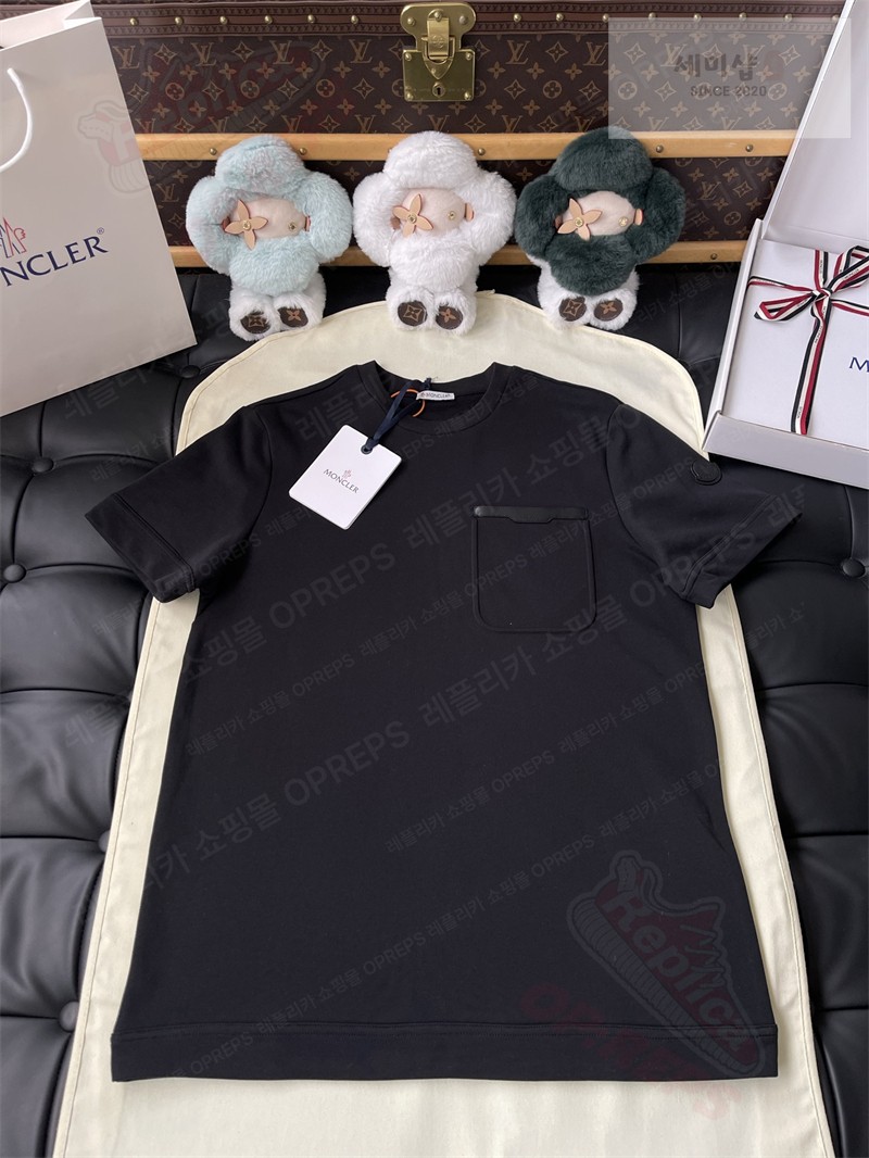Moncler 몽클레어 레더 트리밍 코튼 티셔츠 블랙 의류 23번 이미지