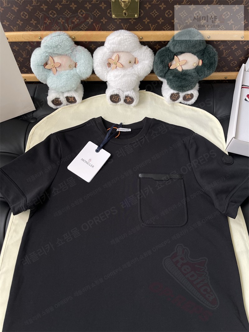 Moncler 몽클레어 레더 트리밍 코튼 티셔츠 블랙 의류 24번 이미지
