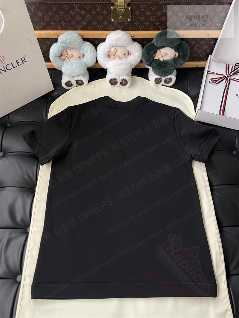 Moncler 몽클레어 레더 트리밍 코튼 티셔츠 블랙 의류 31번 이미지