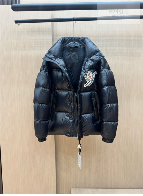 Moncler 몽클레어 레스테 Leste 숏 다운 패딩 자켓 의류 4번 이미지