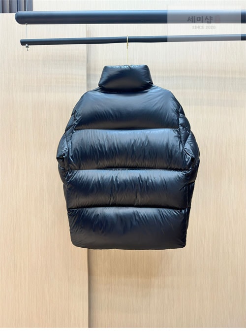 Moncler 몽클레어 레스테 Leste 숏 다운 패딩 자켓 의류 17번 이미지