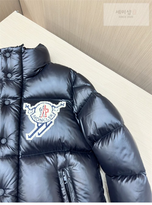 Moncler 몽클레어 레스테 Leste 숏 다운 패딩 자켓 의류 9번 이미지