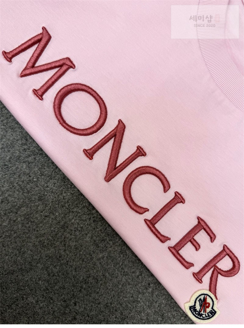 Moncler 몽클레어 레터링 로고 패치 반팔 티셔츠 핑크 의류 45번 이미지