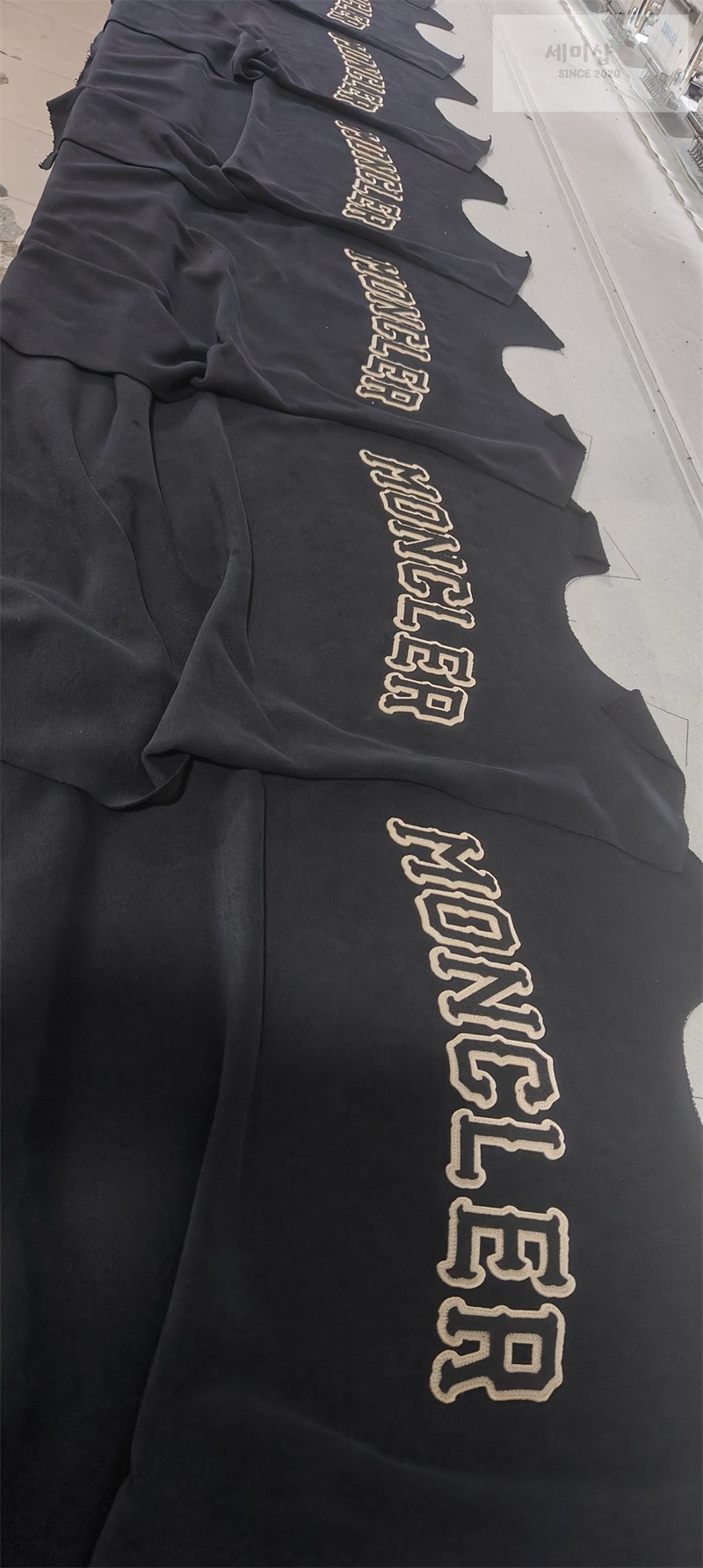 Moncler 몽클레어 레터링 자수 코튼 스웨트셔츠 의류 14번 이미지