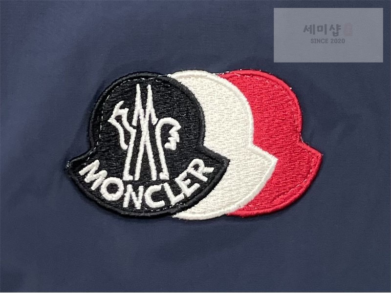 Moncler 몽클레어 로고 패치 스윔 팬츠 네이비 의류 23번 이미지