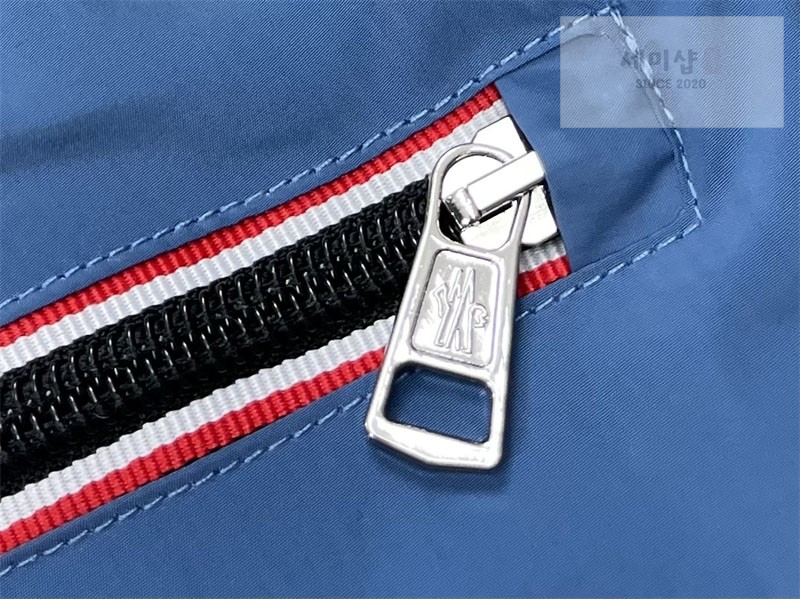 Moncler 몽클레어 로고 패치 스윔 팬츠 네이비 의류 32번 이미지