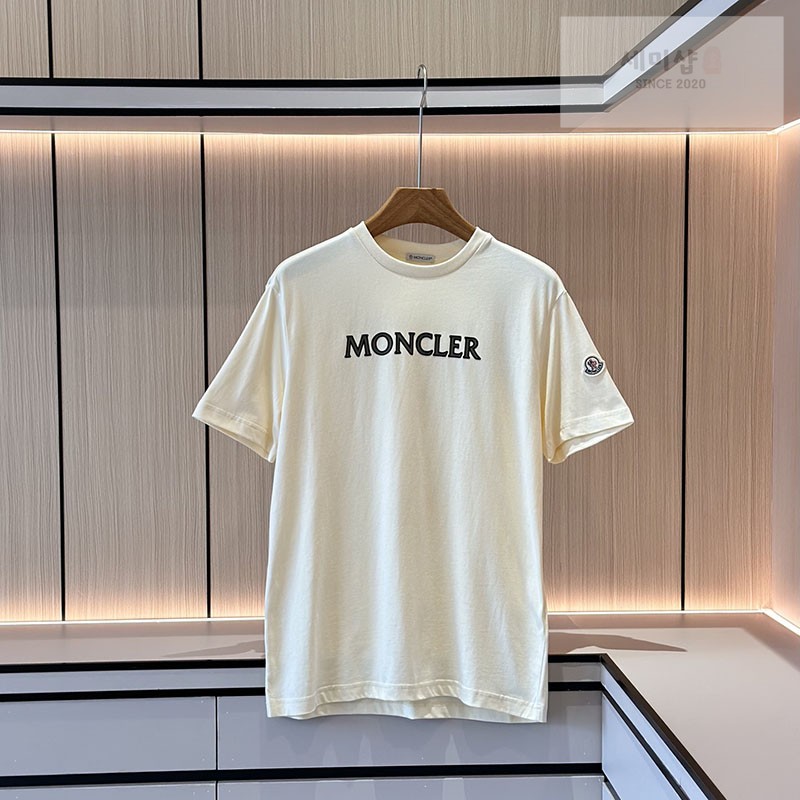 Moncler 몽클레어 로고 패치 코튼 티셔츠 의류 27번 이미지