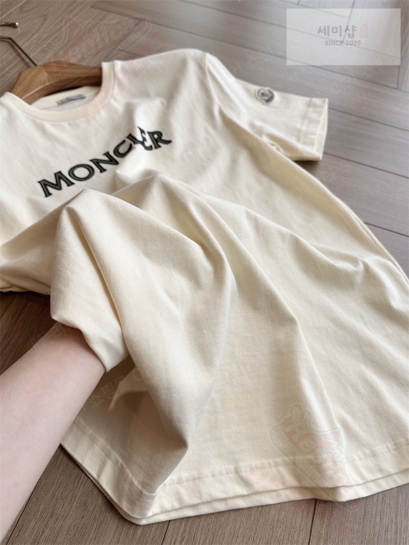 Moncler 몽클레어 로고 패치 코튼 티셔츠 의류 52번 이미지