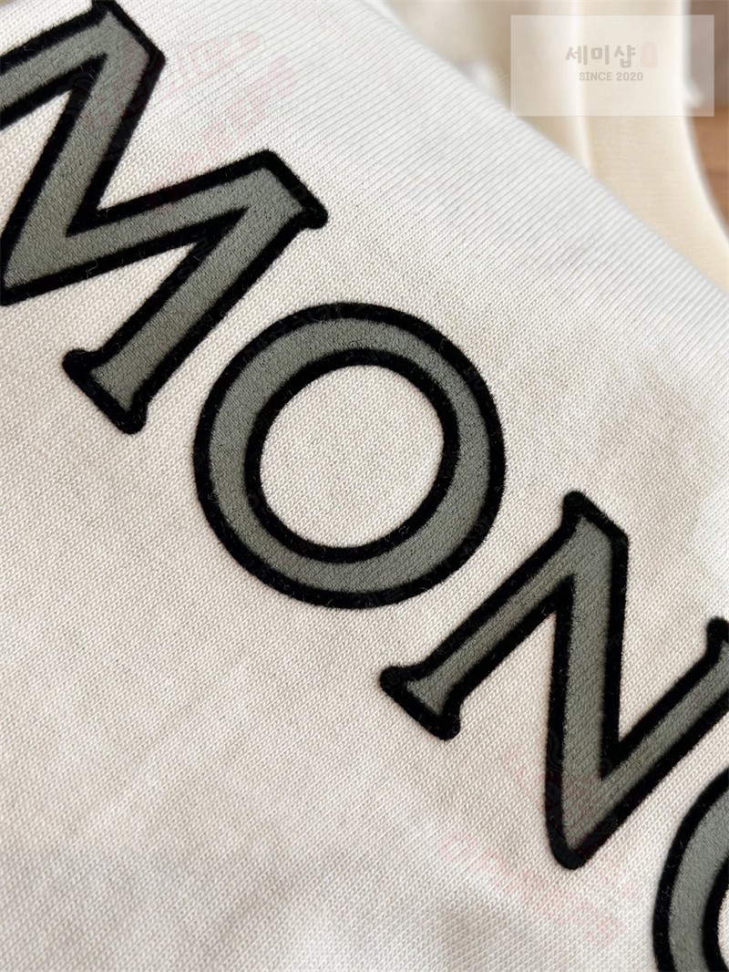 Moncler 몽클레어 로고 패치 코튼 티셔츠 의류 3번 이미지